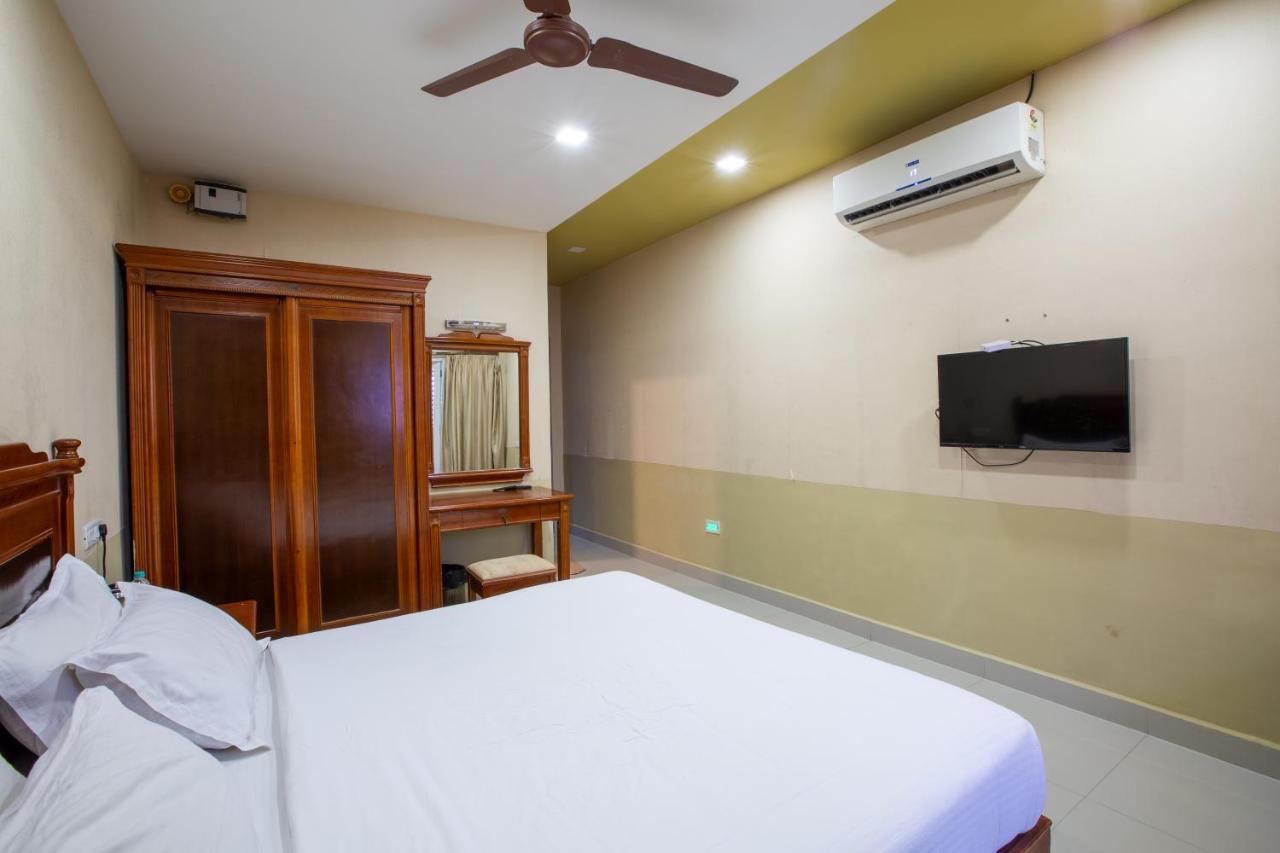 Svs Grande Hotel Pudukkottai Exterior photo
